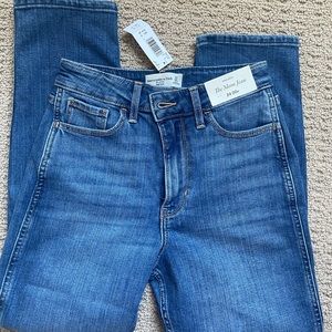 Abercrombie High Rise Mom Jean